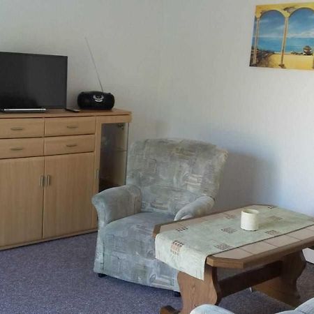 Ruegen_Fewo 24 Thesenvitz Habitación foto